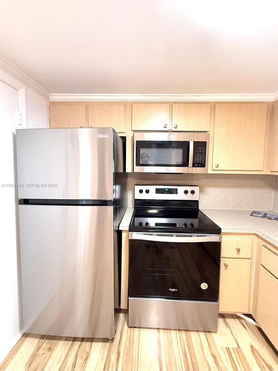1201 NE 191st St # G304, Miami FL 33179 — 5