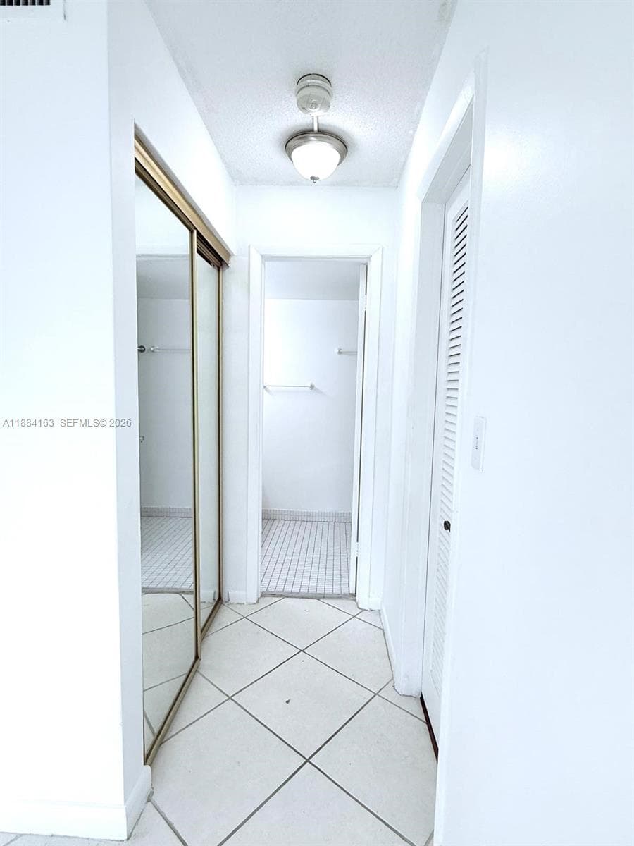 1201 NE 191st St # G304, Miami FL 33179 — 24