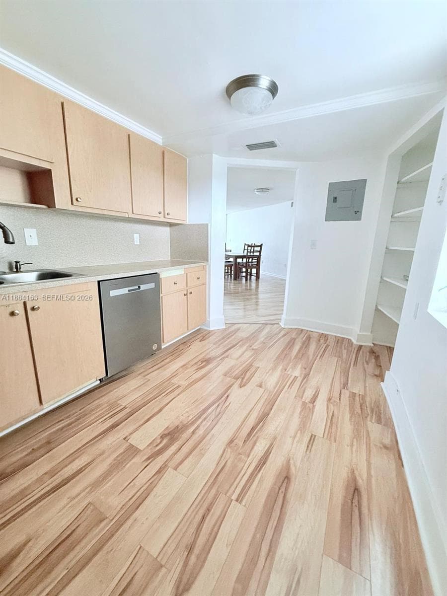 1201 NE 191st St # G304, Miami FL 33179 — 4