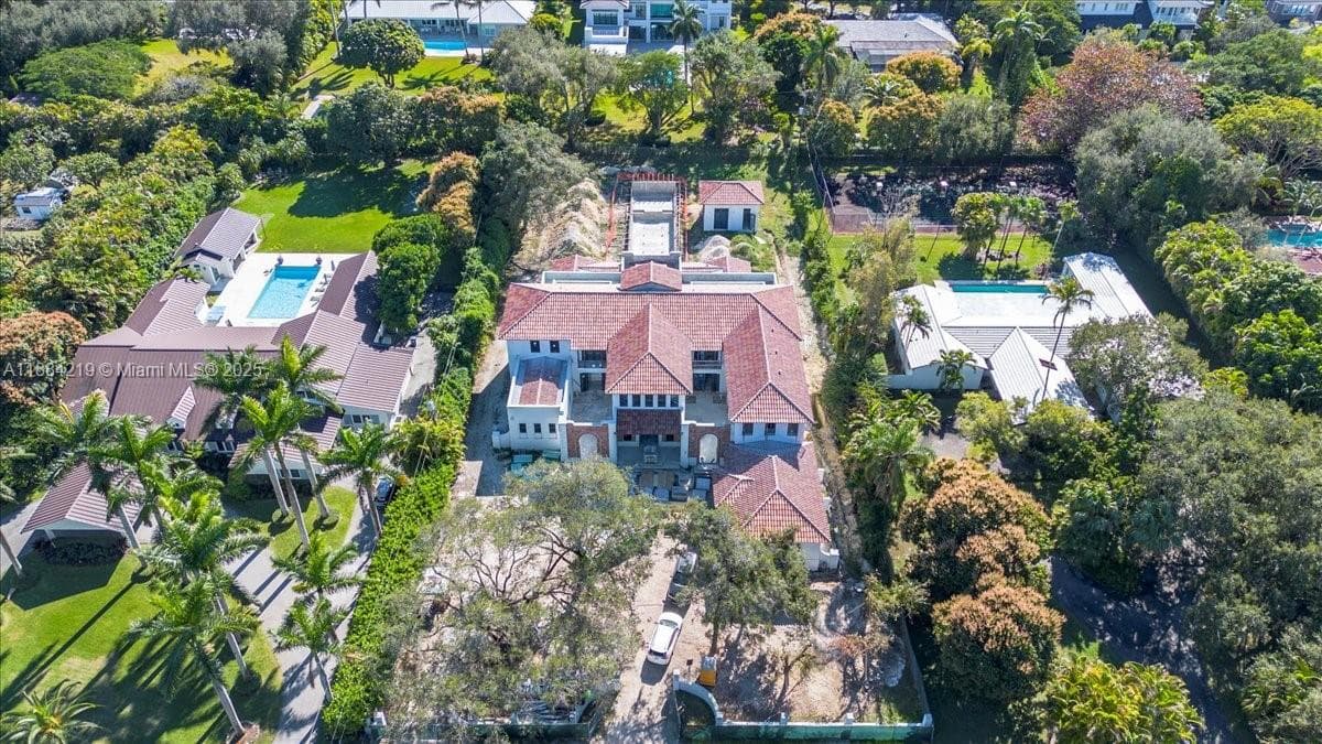 6460 SW 94th St, Pinecrest FL 33156 — 8