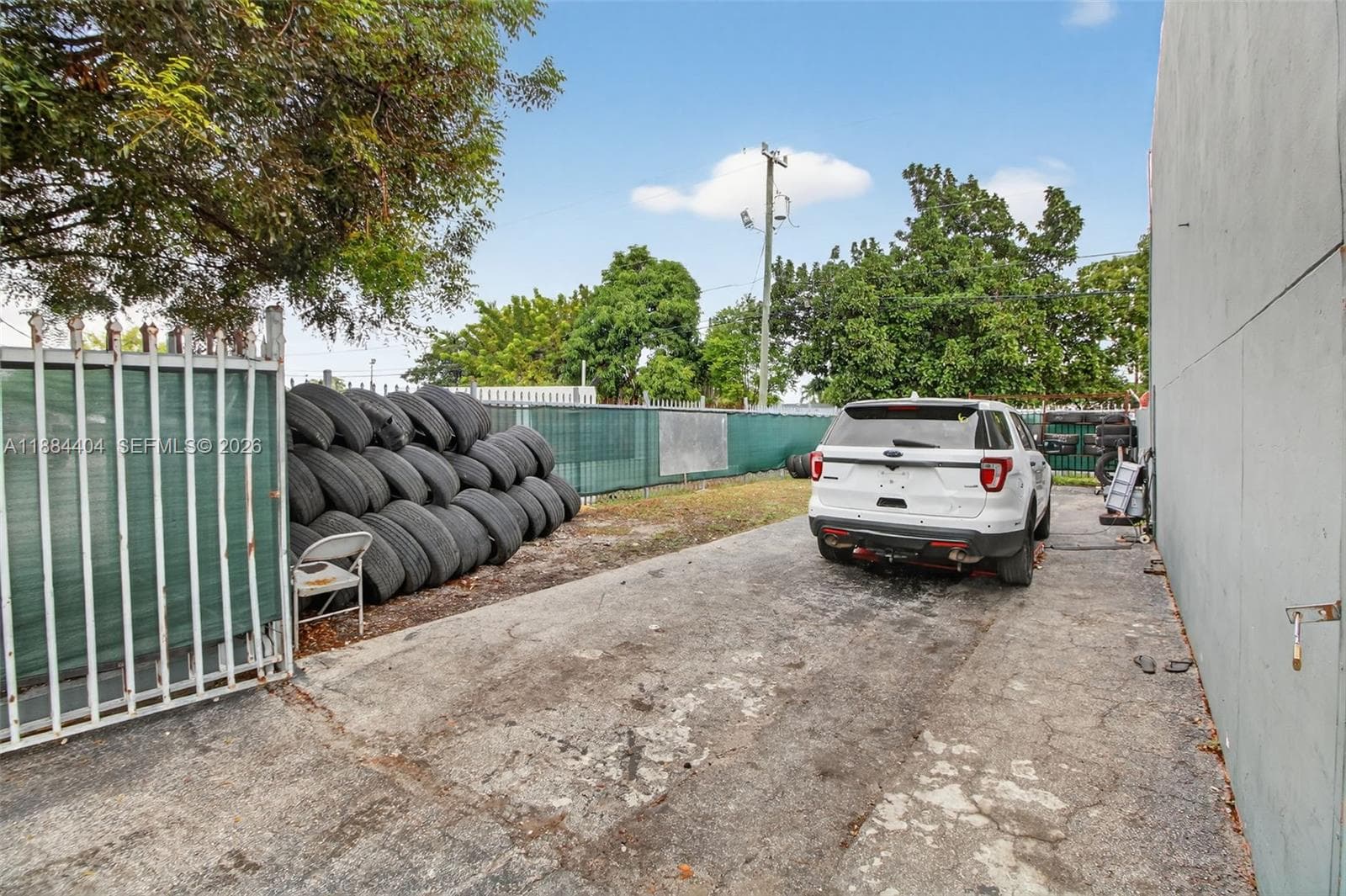 449 E Okeechobee Rd, FL 33010 — 17