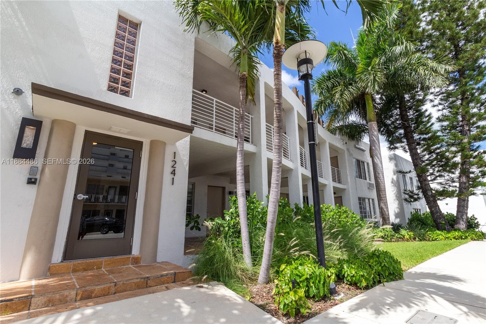1241 14th St # 9, Miami Beach FL 33139 — 2