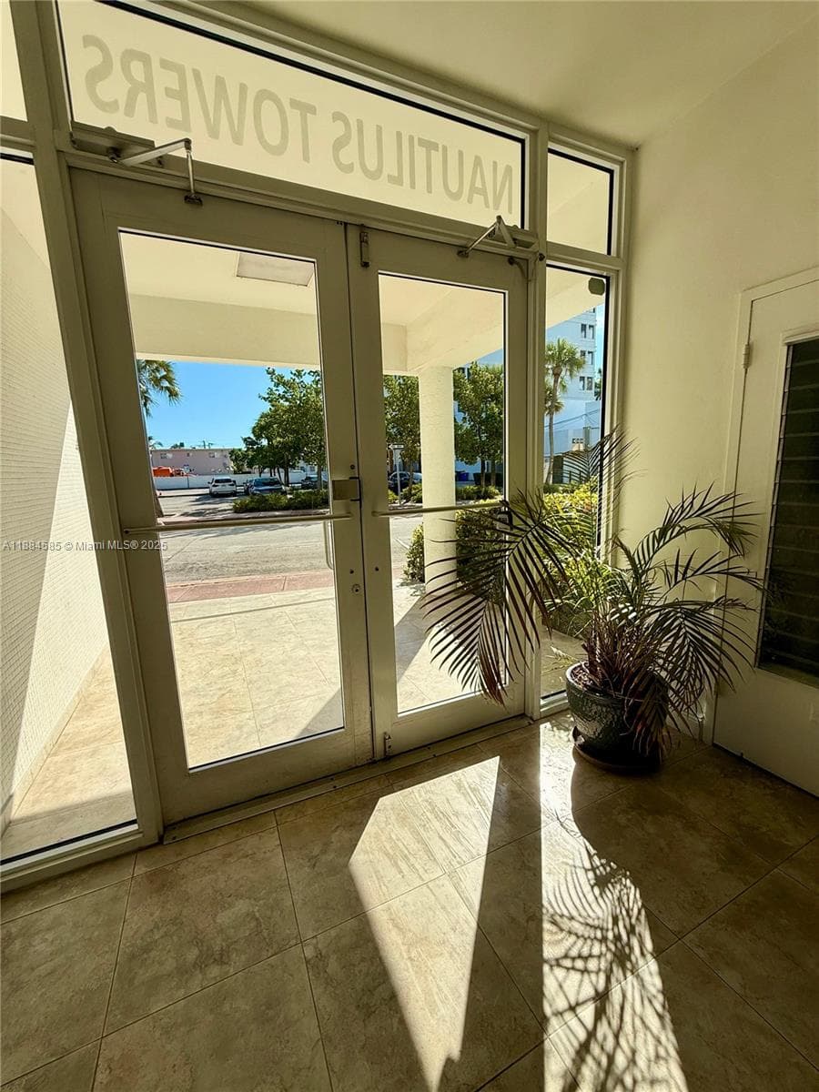 4142 N Jefferson Ave # 4D, Miami Beach FL 33140 — 26