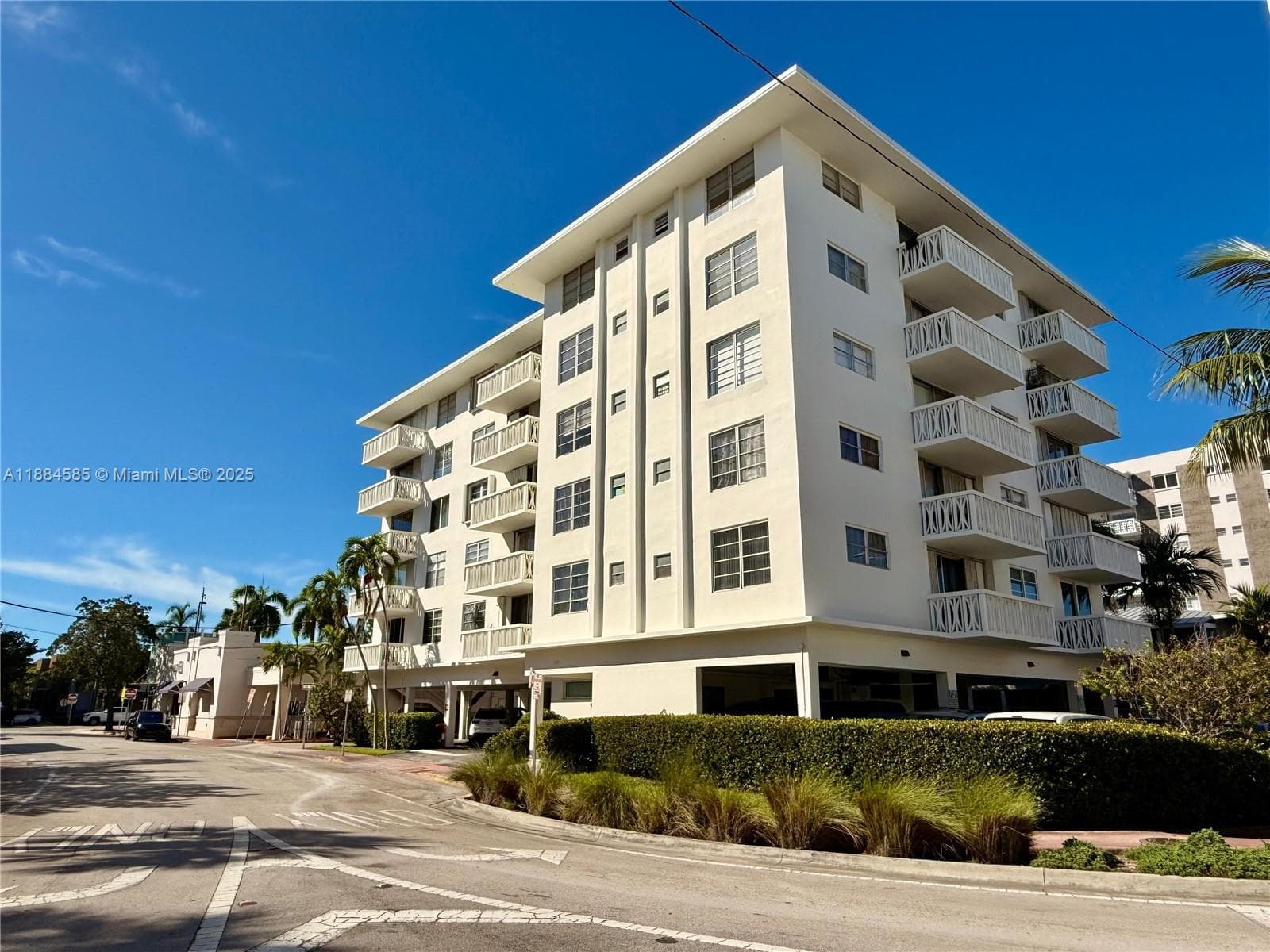 4142 N Jefferson Ave # 4D, Miami Beach FL 33140 — 1