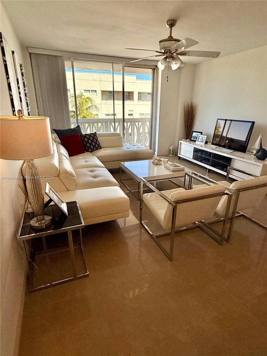 4142 N Jefferson Ave # 4D, Miami Beach FL 33140 — 10