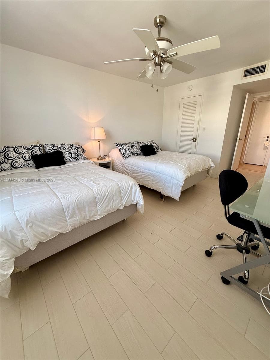 4142 N Jefferson Ave # 4D, Miami Beach FL 33140 — 21