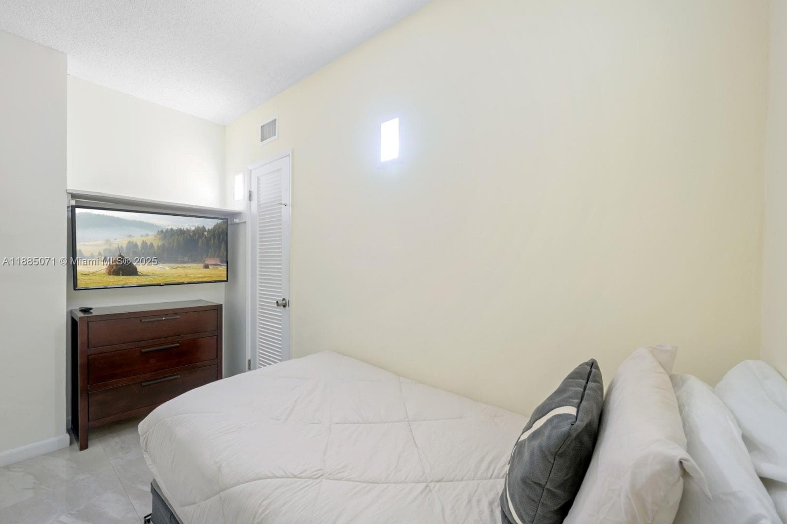 19370 Collins Ave # 1425, Sunny Isles Beach FL 33160 — 13