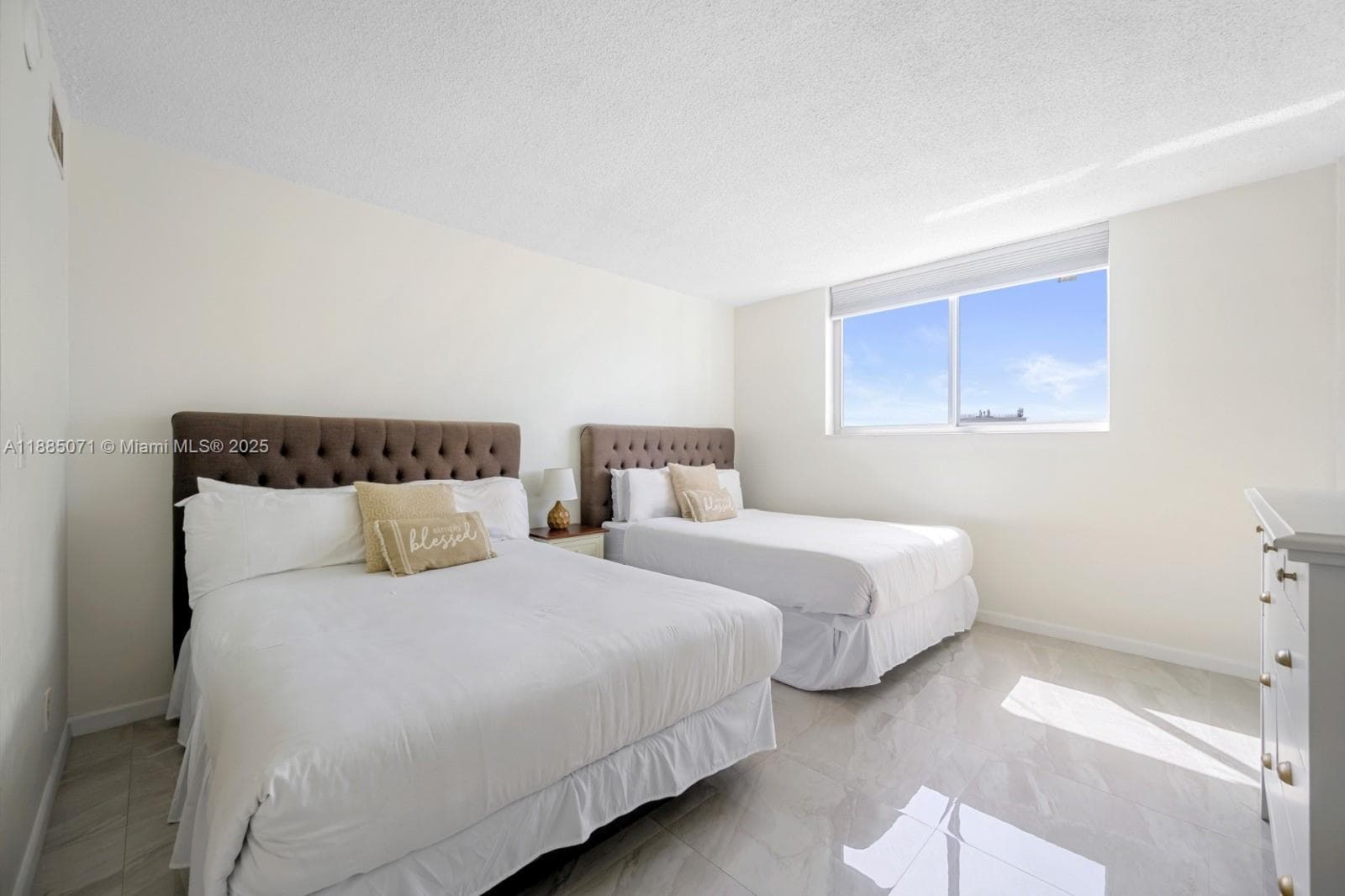 19370 Collins Ave # 1425, Sunny Isles Beach FL 33160 — 12