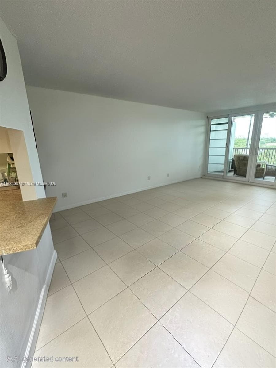 1780 NE 191st St # 2, Miami FL 33179 — 12