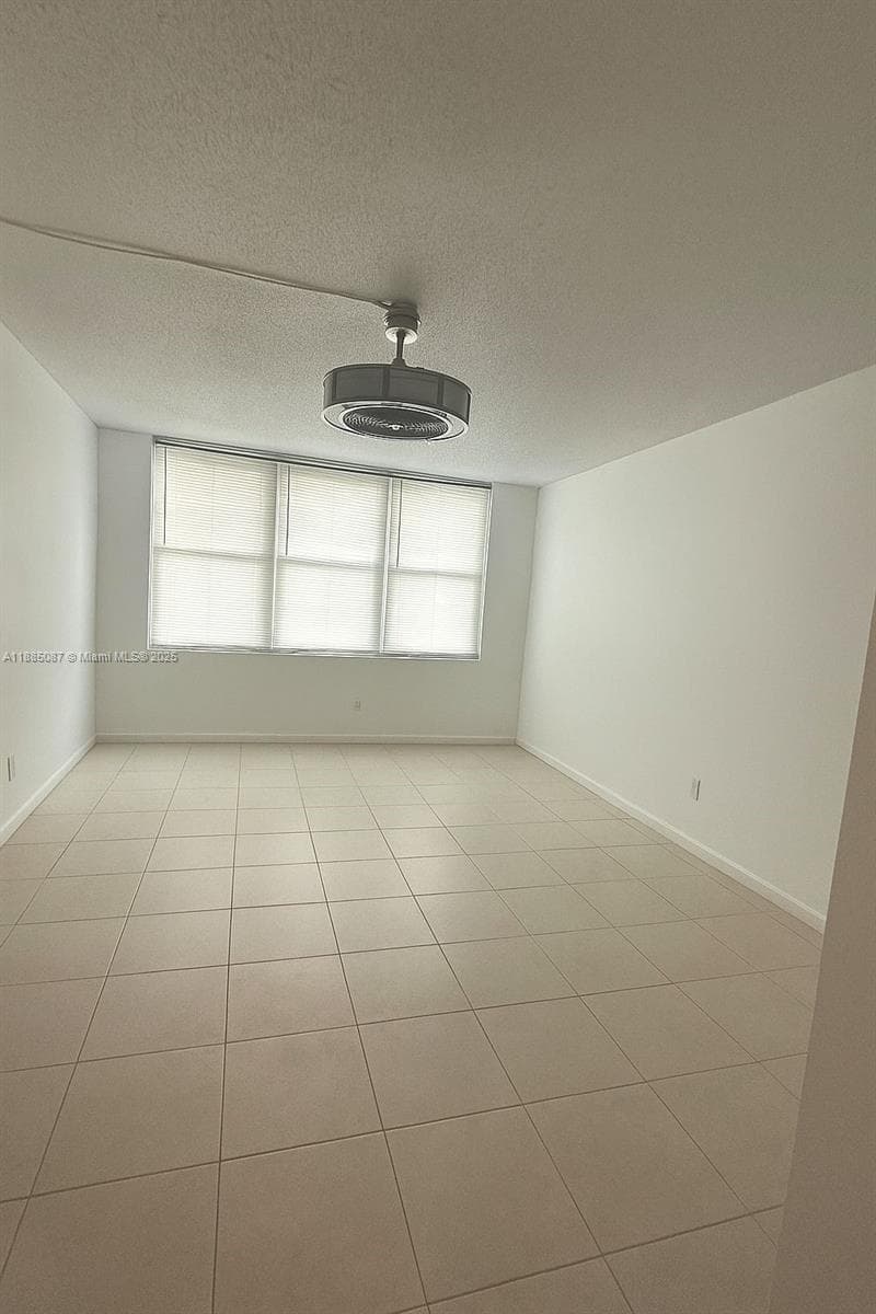 1780 NE 191st St # 2, Miami FL 33179 — 8