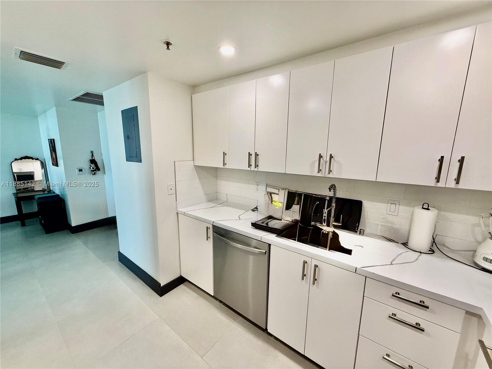1250 S Miami # 1603, Miami FL 33130 — 17