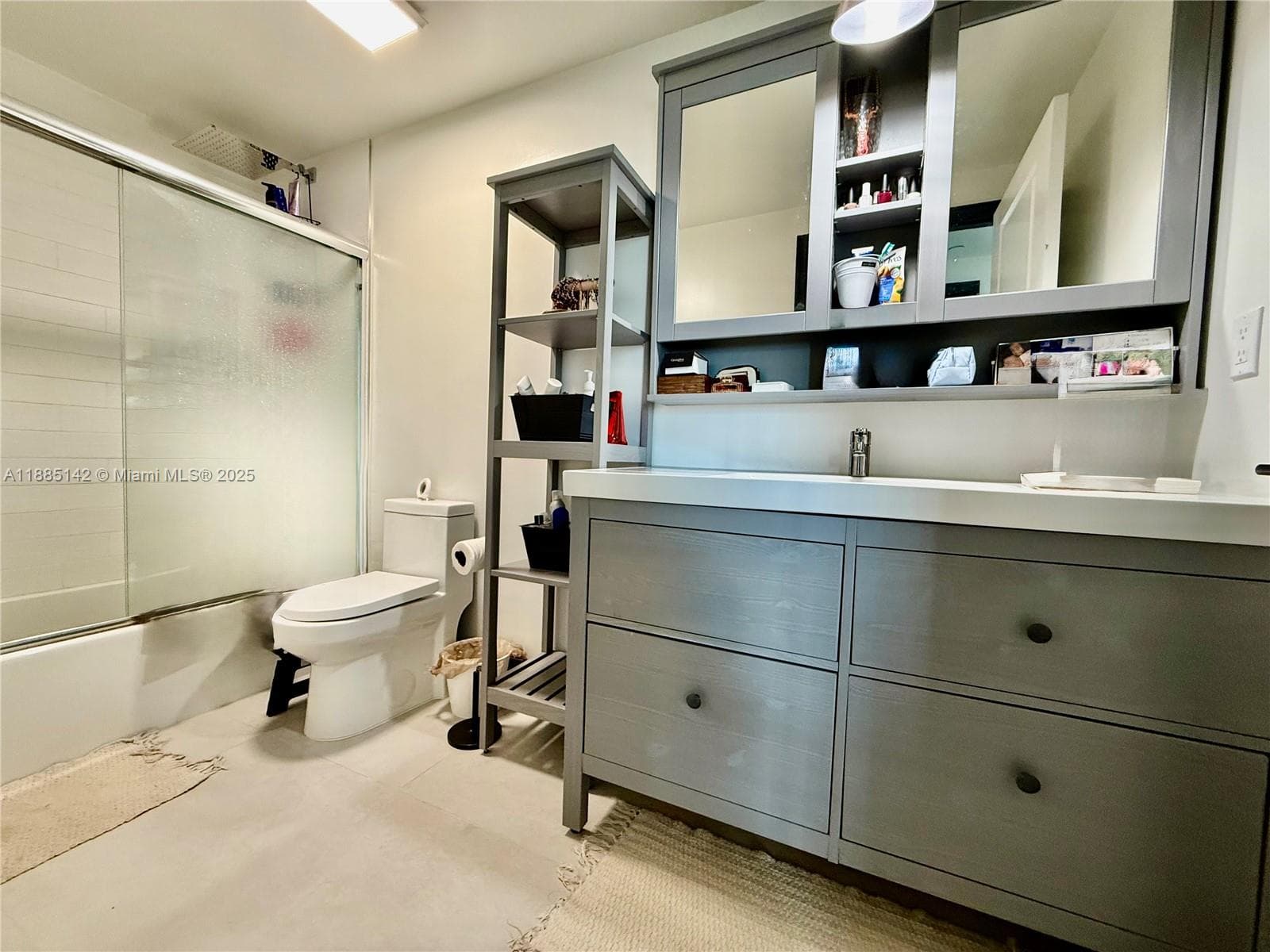1250 S Miami # 1603, Miami FL 33130 — 32