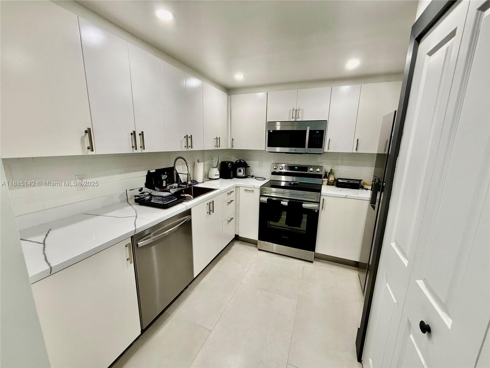 1250 S Miami # 1603, Miami FL 33130 — 15