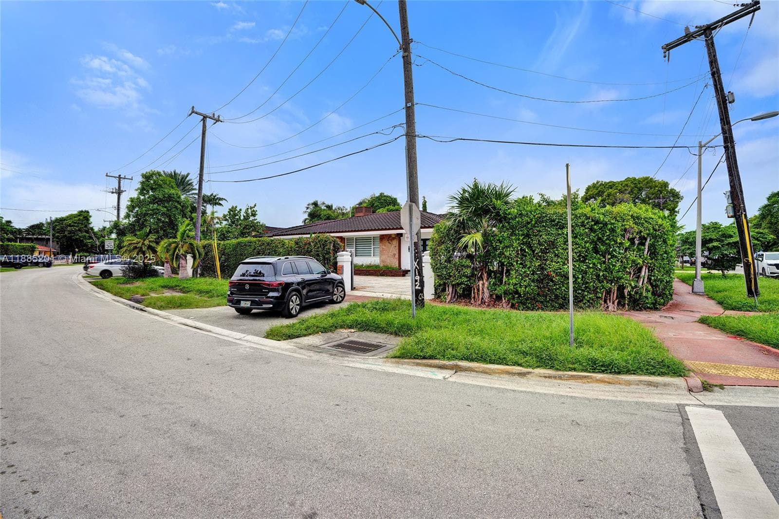 3784 Sheridan Ave, Miami Beach FL 33140 — 52