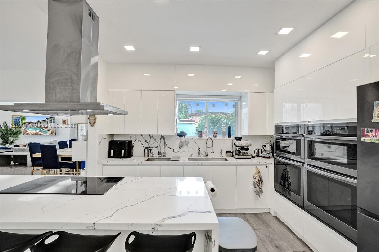 3784 Sheridan Ave, Miami Beach FL 33140 — 42