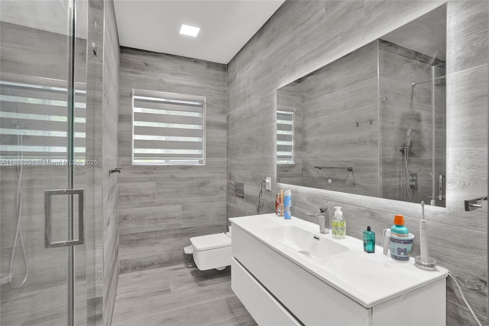 3784 Sheridan Ave, Miami Beach FL 33140 — 36