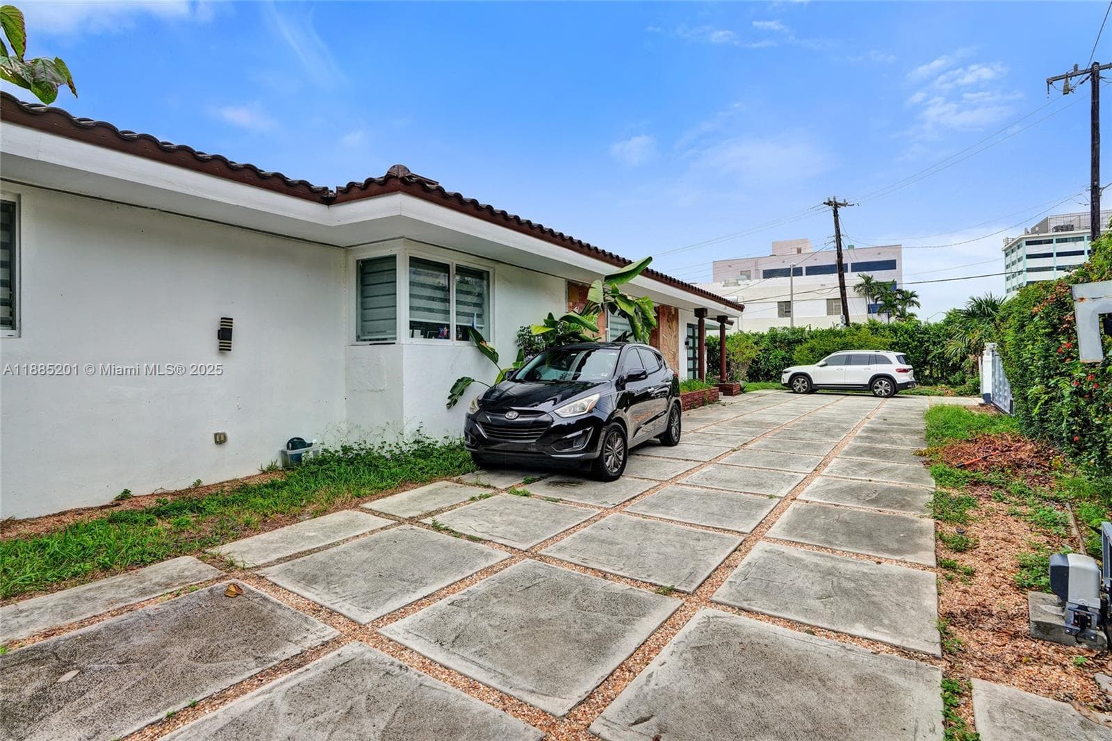 3784 Sheridan Ave, Miami Beach FL 33140 — 51