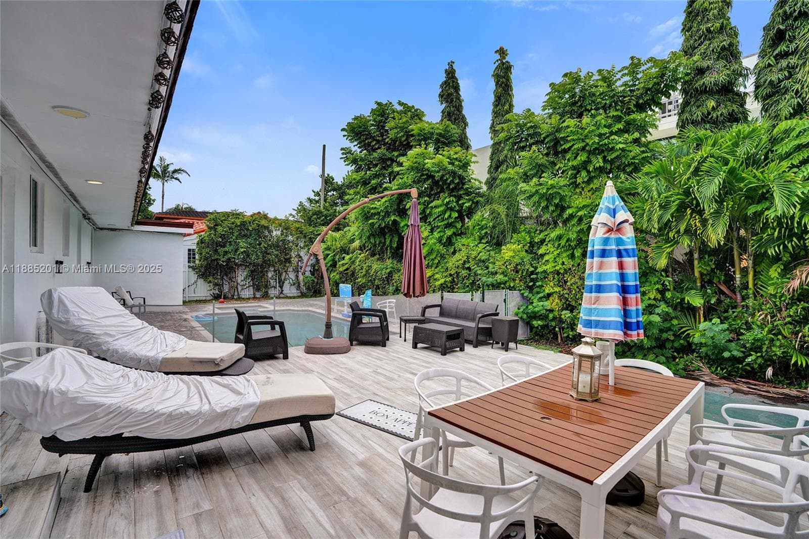 3784 Sheridan Ave, Miami Beach FL 33140 — 50