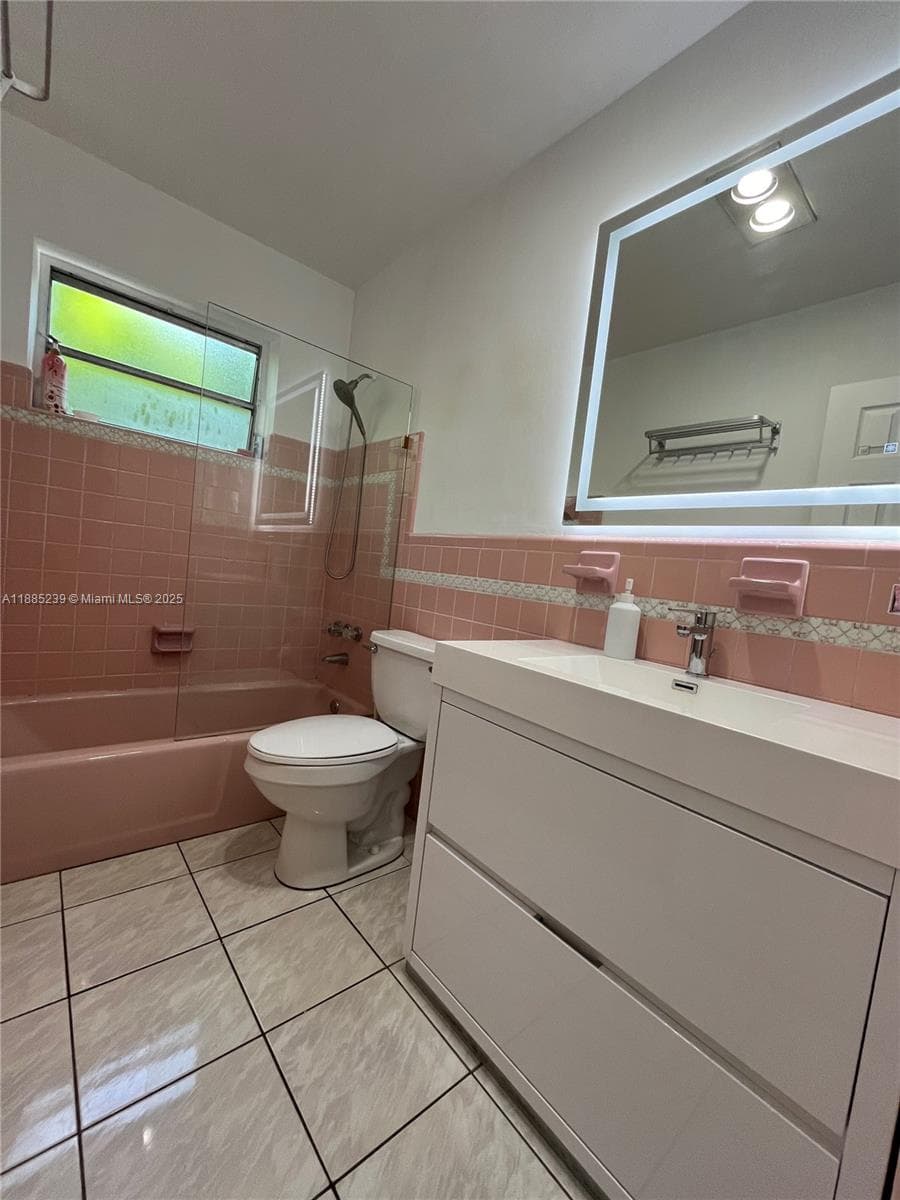 1395 NE 167th St # 315, Miami FL 33162 — 10