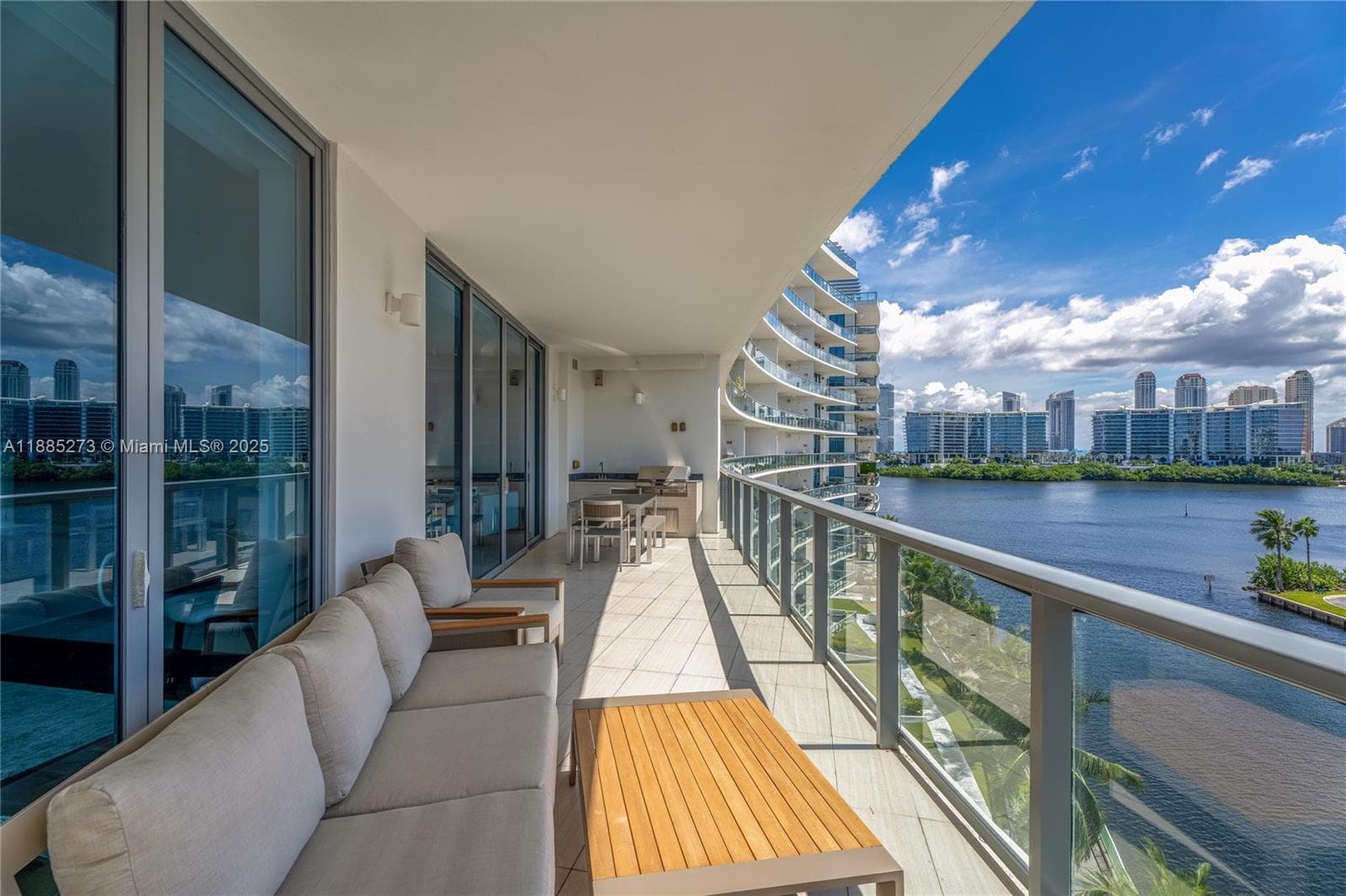 3250 NE 188th St # 603, Aventura FL 33180 — 13