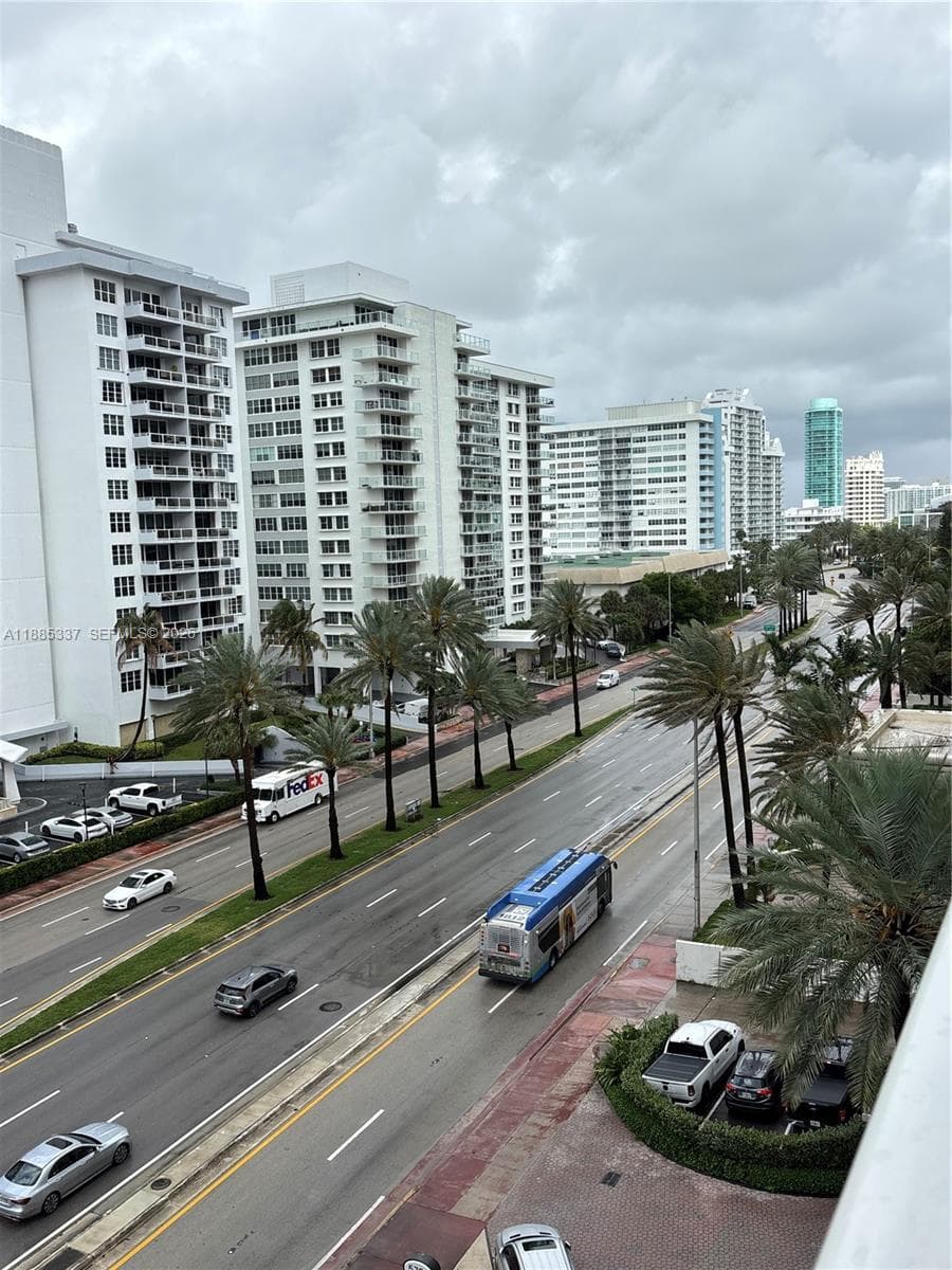 5701 Collins Ave # 709, Miami Beach FL 33140 — 18
