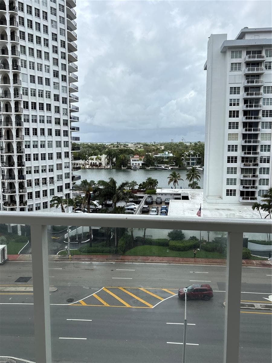 5701 Collins Ave # 709, Miami Beach FL 33140 — 19