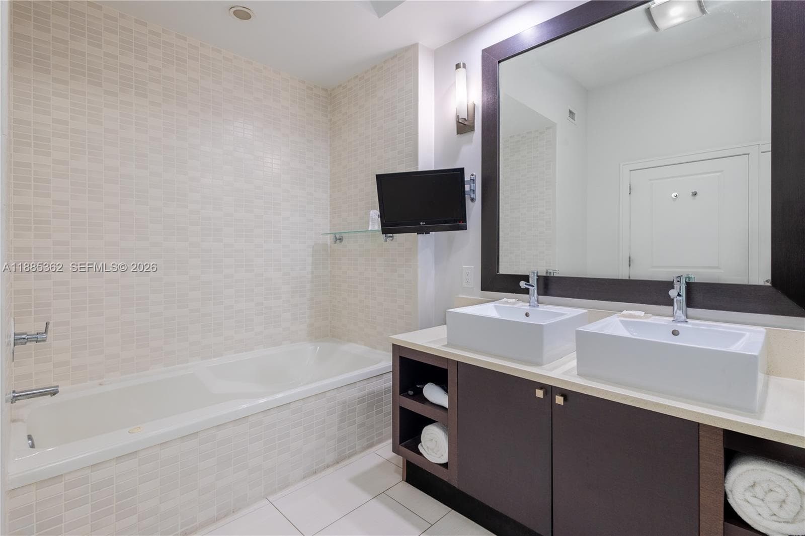5300 NW 87th Ave # 410, Doral FL 33178 — 18