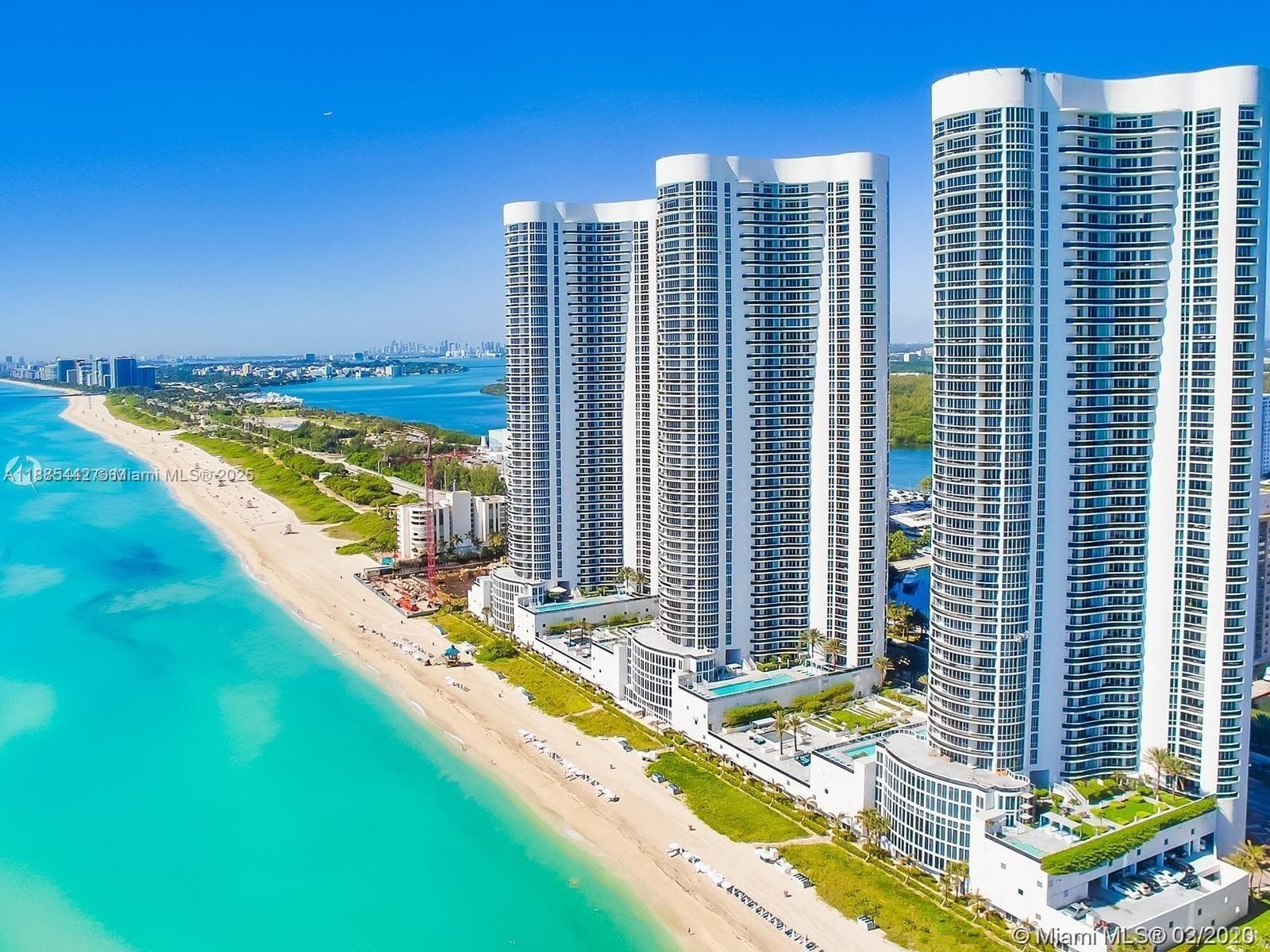 15901 Collins Ave # 2406, Sunny Isles Beach FL 33160 — 24