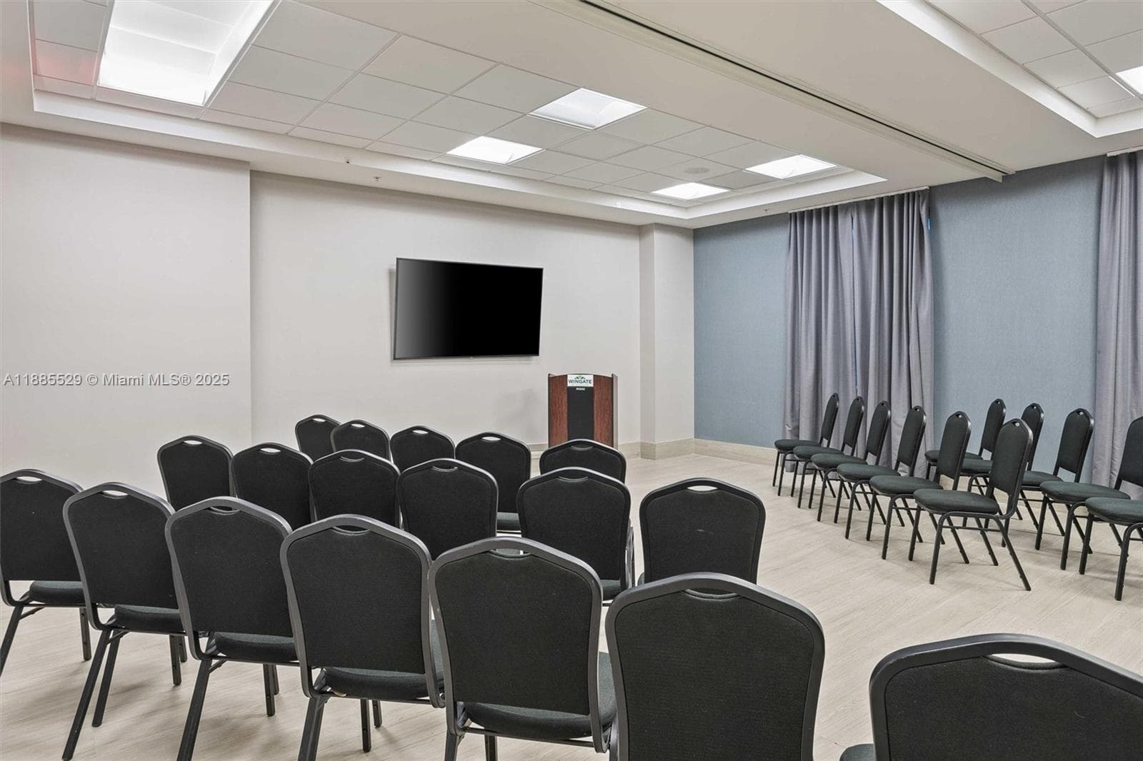 3755 NW 78th Ave, Doral FL 33166 — 36
