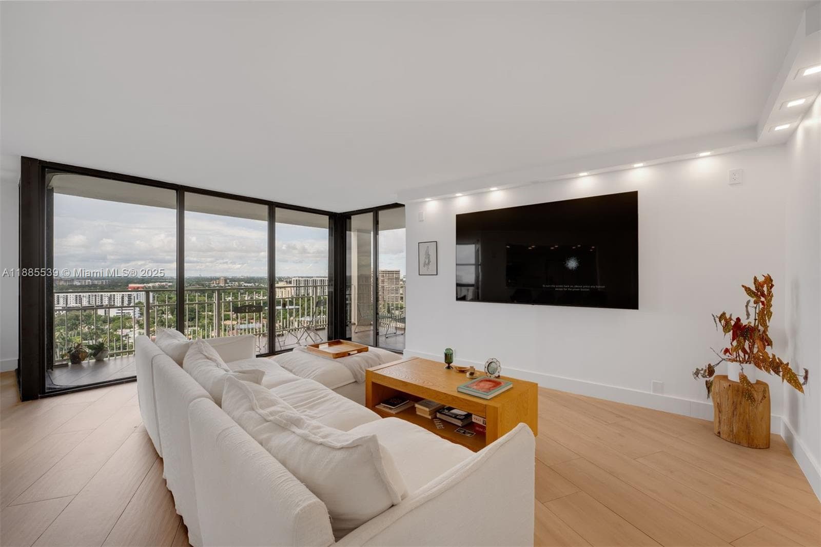 4000 Towerside Ter # 2211, Miami FL 33138 — 2