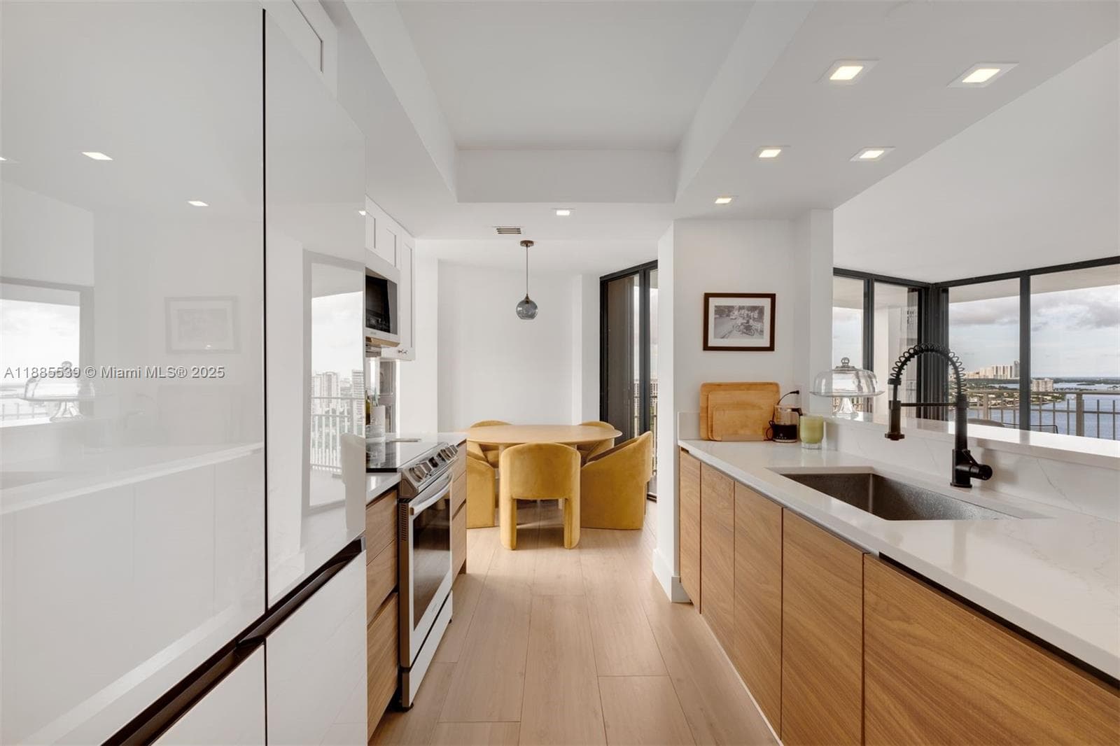 4000 Towerside Ter # 2211, Miami FL 33138 — 6