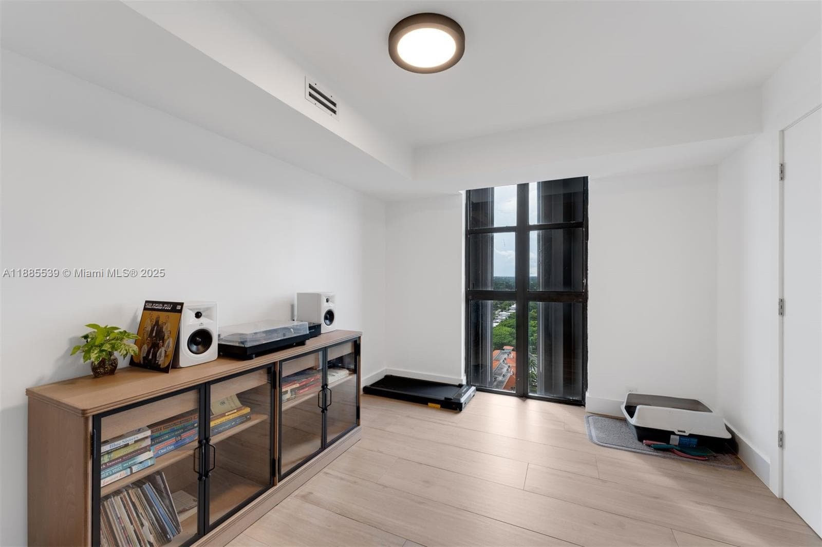 4000 Towerside Ter # 2211, Miami FL 33138 — 14