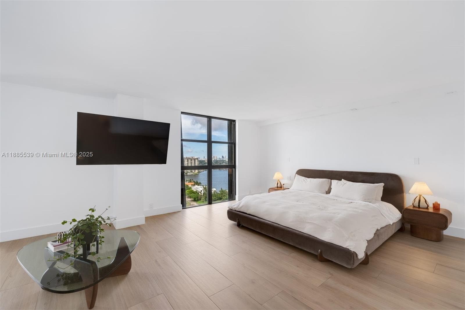 4000 Towerside Ter # 2211, Miami FL 33138 — 11