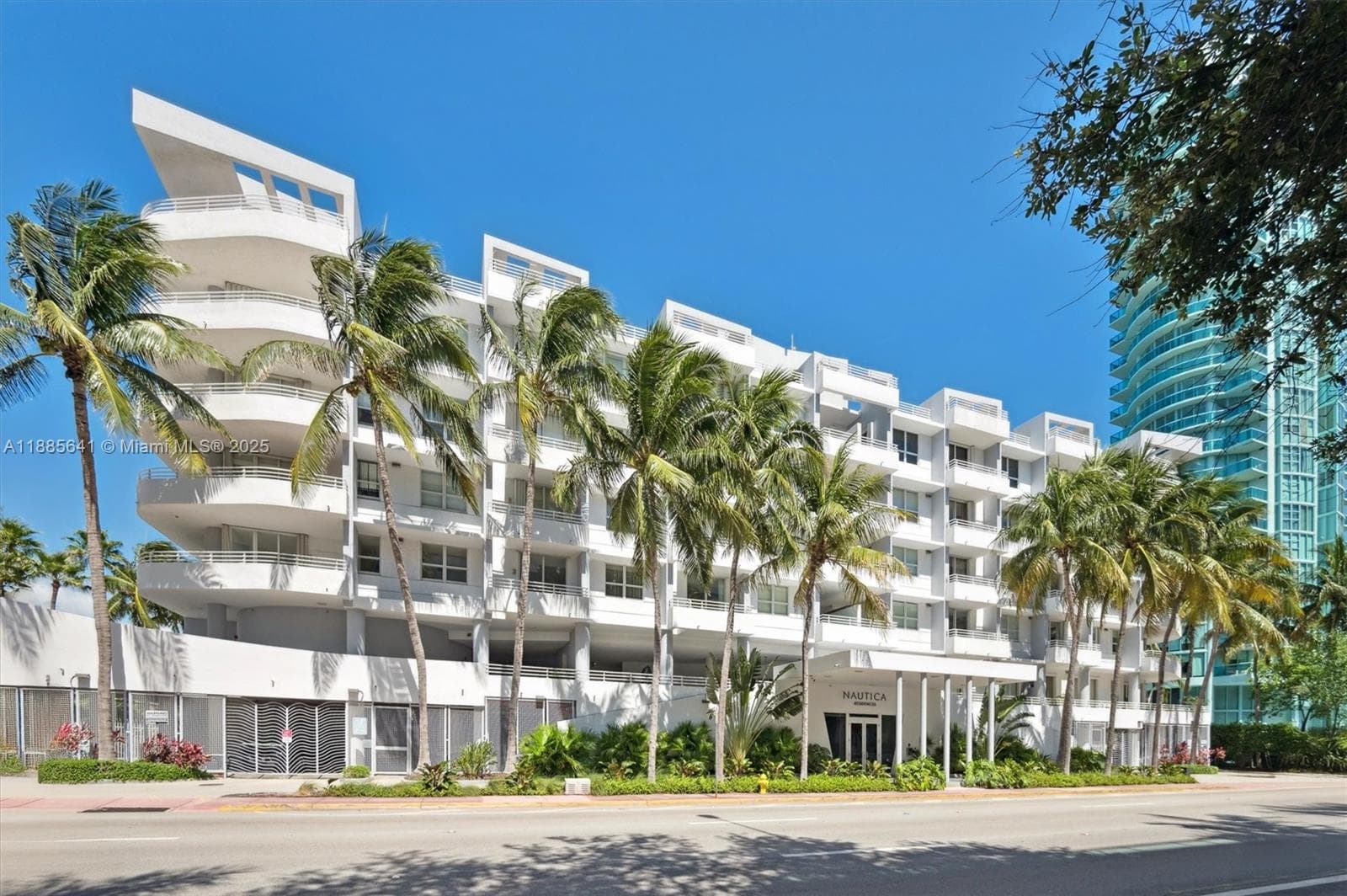5970 Indian Creek Dr # 302, Miami Beach FL 33140 — 17