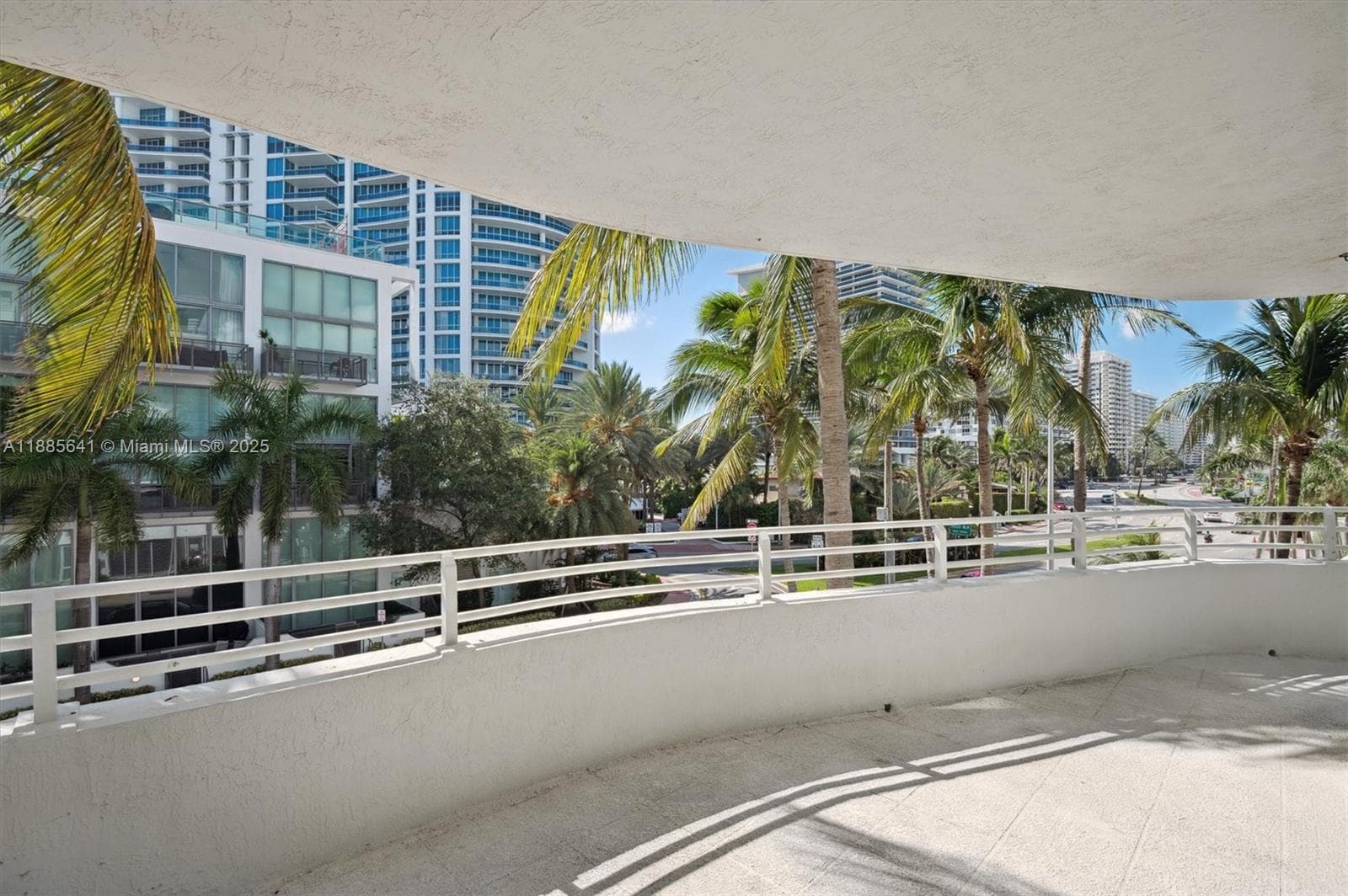5970 Indian Creek Dr # 302, Miami Beach FL 33140 — 14