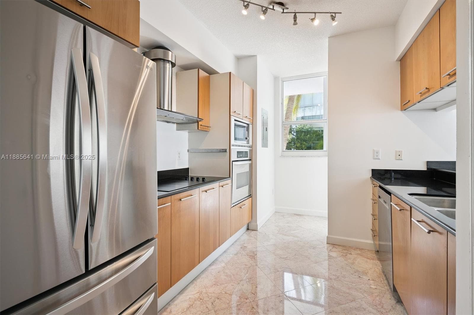 5970 Indian Creek Dr # 302, Miami Beach FL 33140 — 4