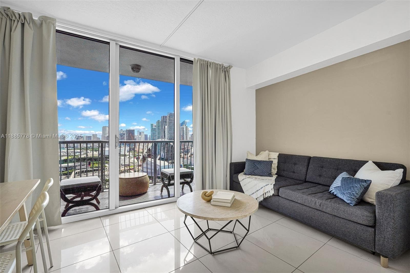 1750 N Bayshore Dr # 3708, Miami FL 33132 — 2