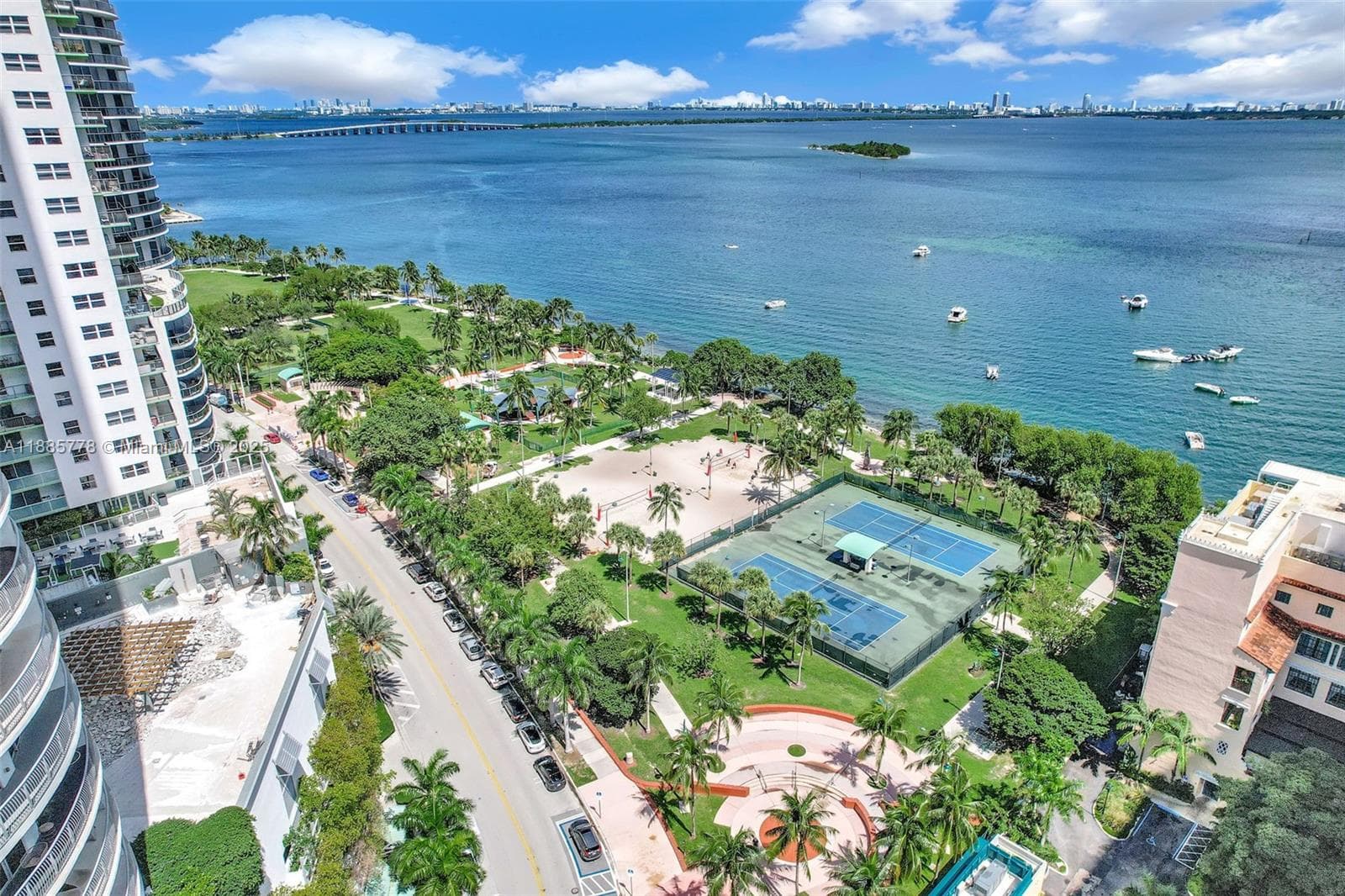 1750 N Bayshore Dr # 3708, Miami FL 33132 — 26