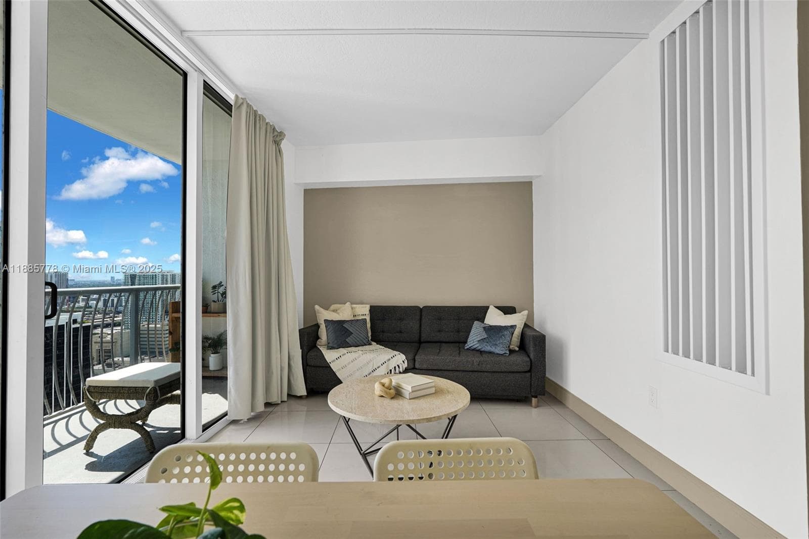 1750 N Bayshore Dr # 3708, Miami FL 33132 — 4