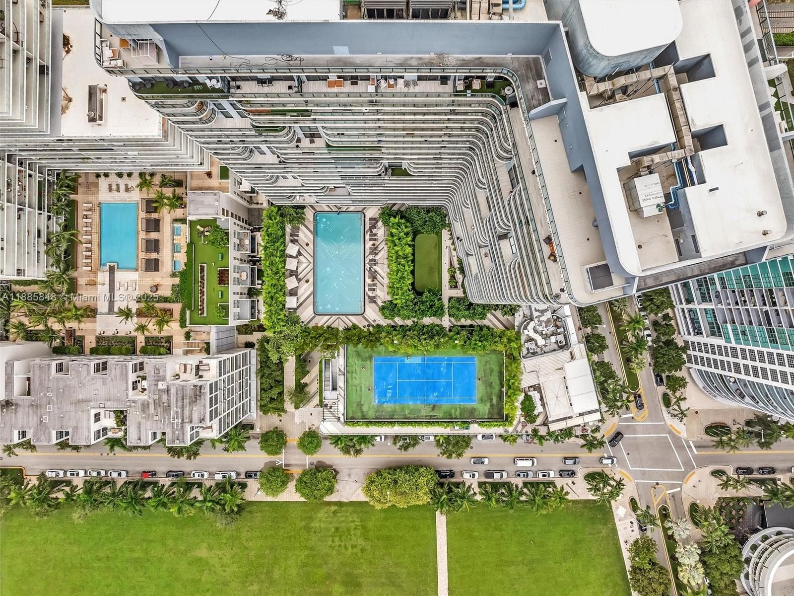 121 NE 34th St # 3114, Miami FL 33137 — 91