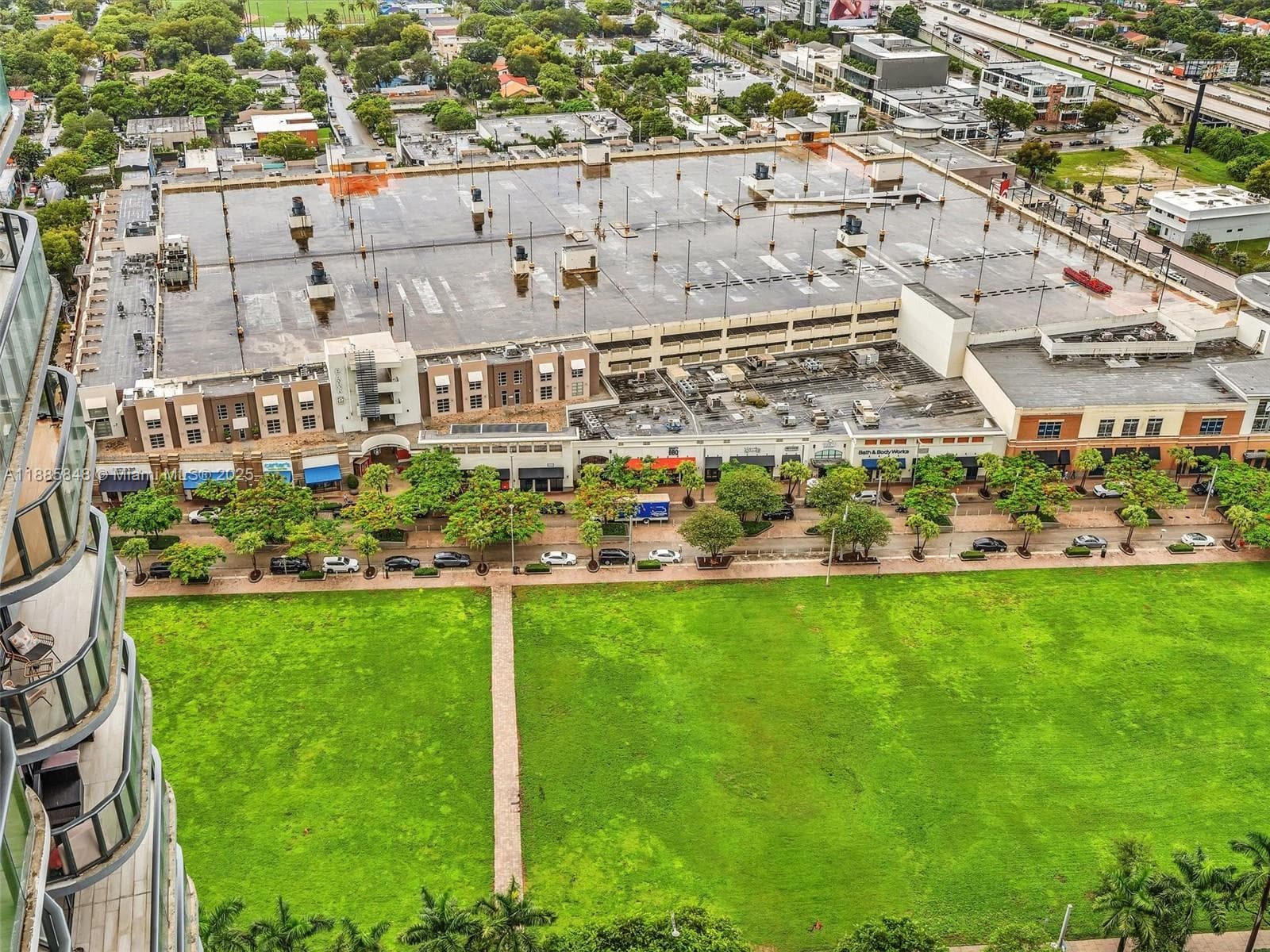 121 NE 34th St # 3114, Miami FL 33137 — 32