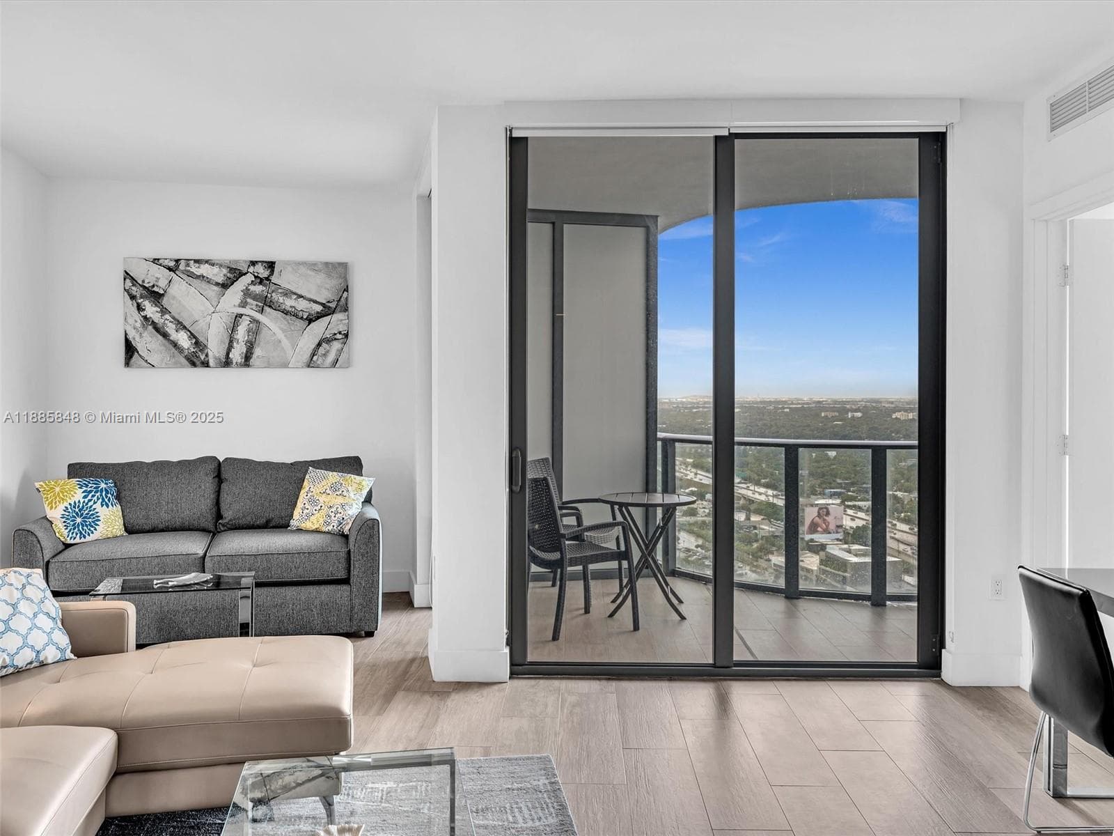 121 NE 34th St # 3114, Miami FL 33137 — 20