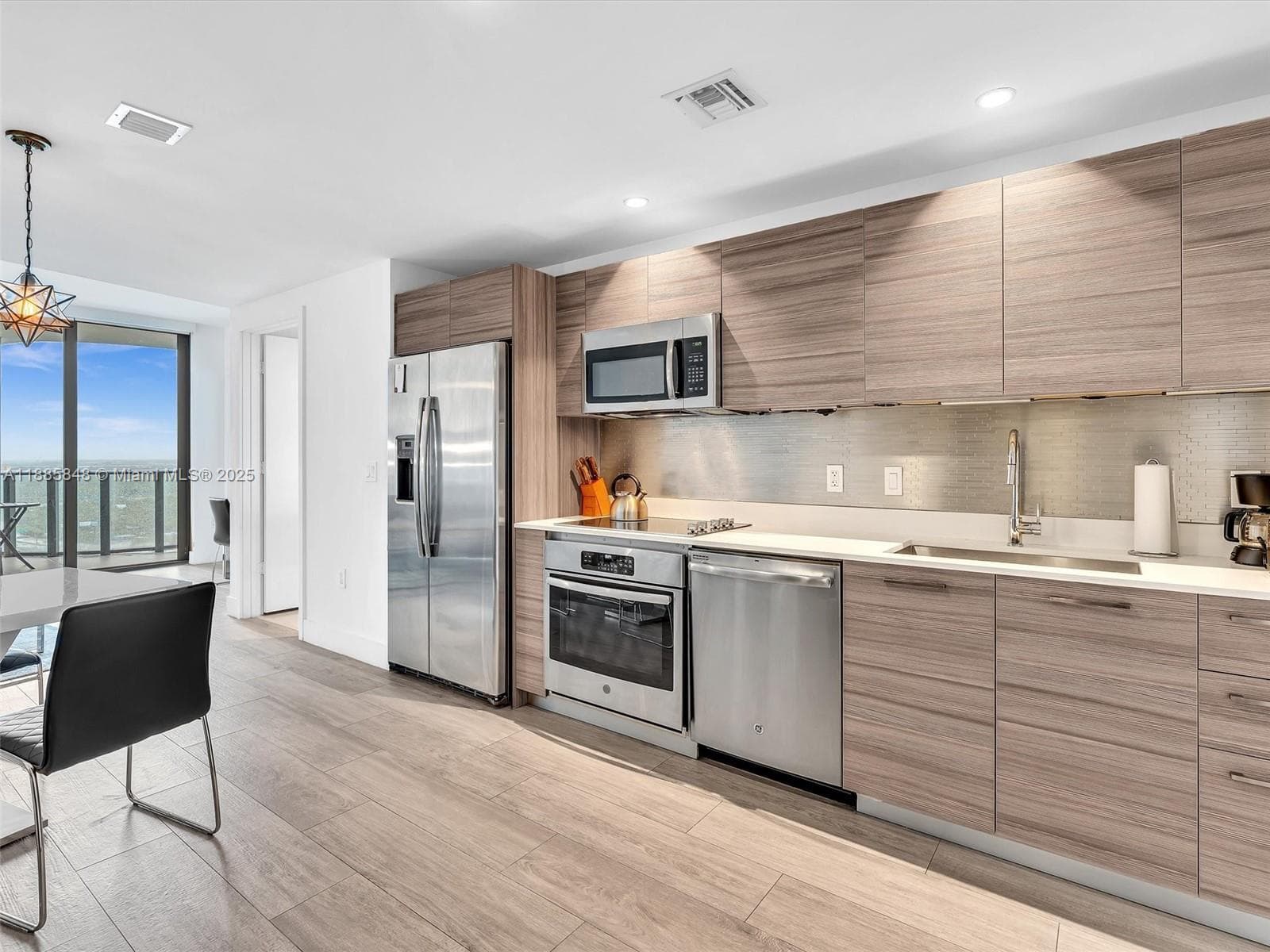 121 NE 34th St # 3114, Miami FL 33137 — 9
