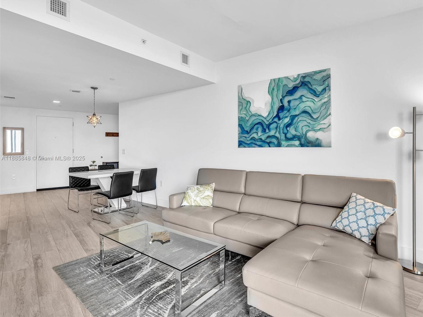 121 NE 34th St # 3114, Miami FL 33137 — 34
