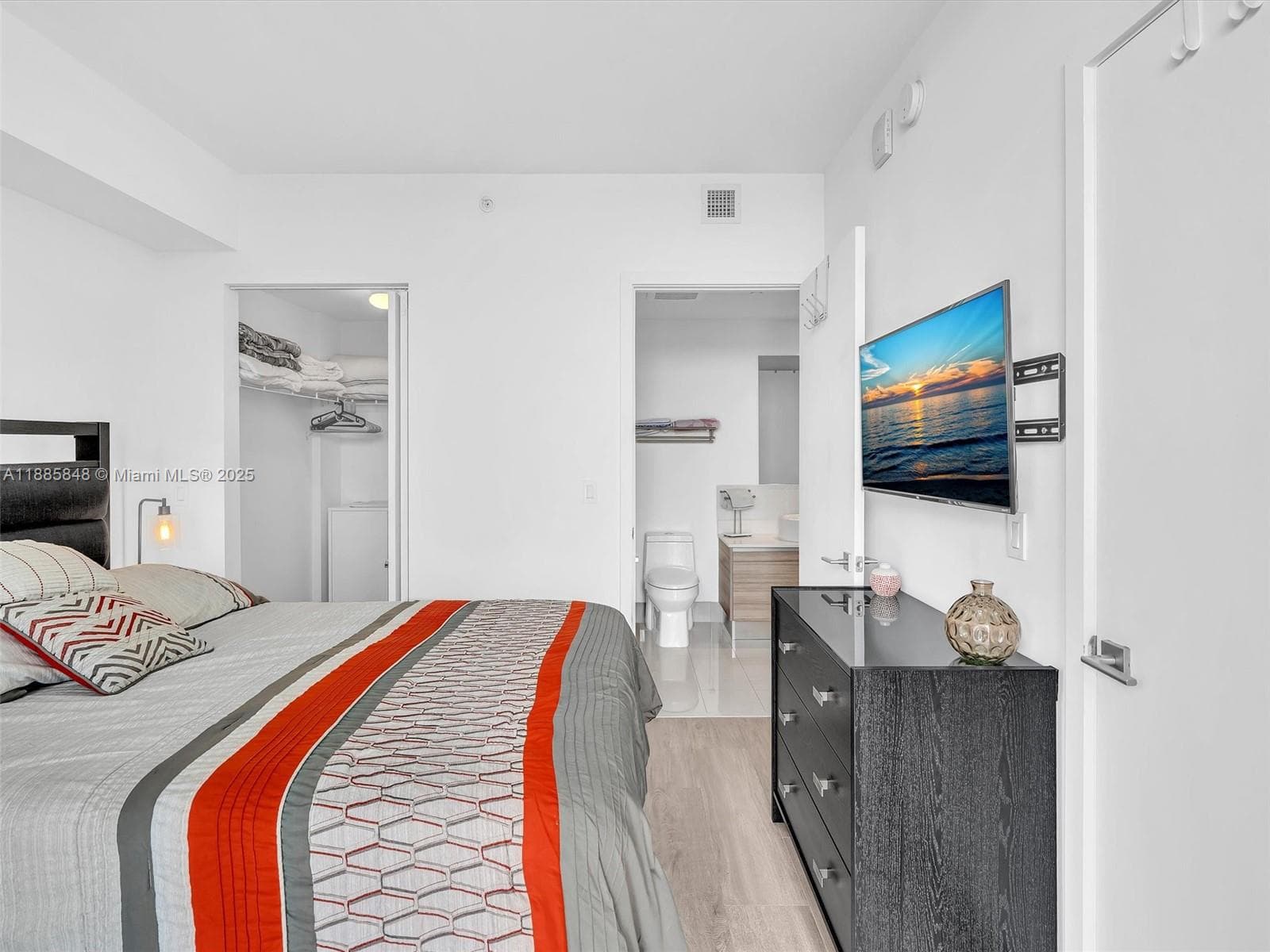 121 NE 34th St # 3114, Miami FL 33137 — 41