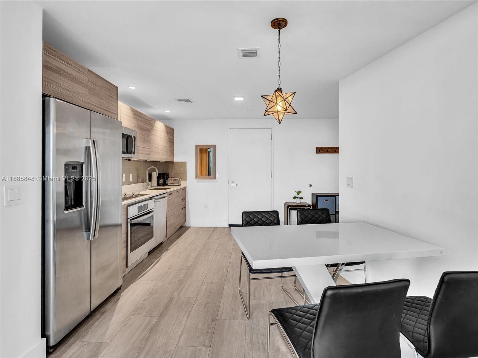121 NE 34th St # 3114, Miami FL 33137 — 11