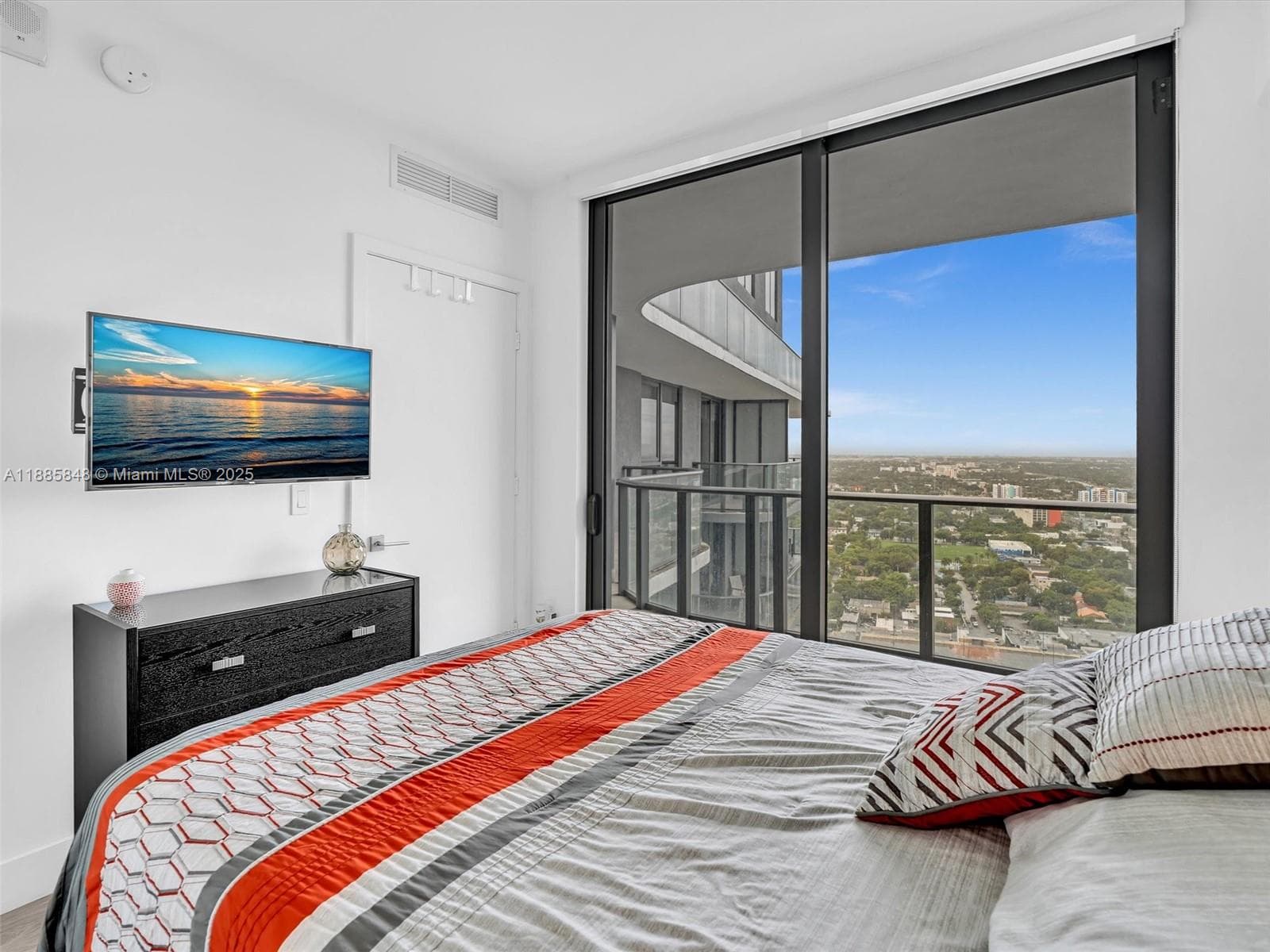 121 NE 34th St # 3114, Miami FL 33137 — 39