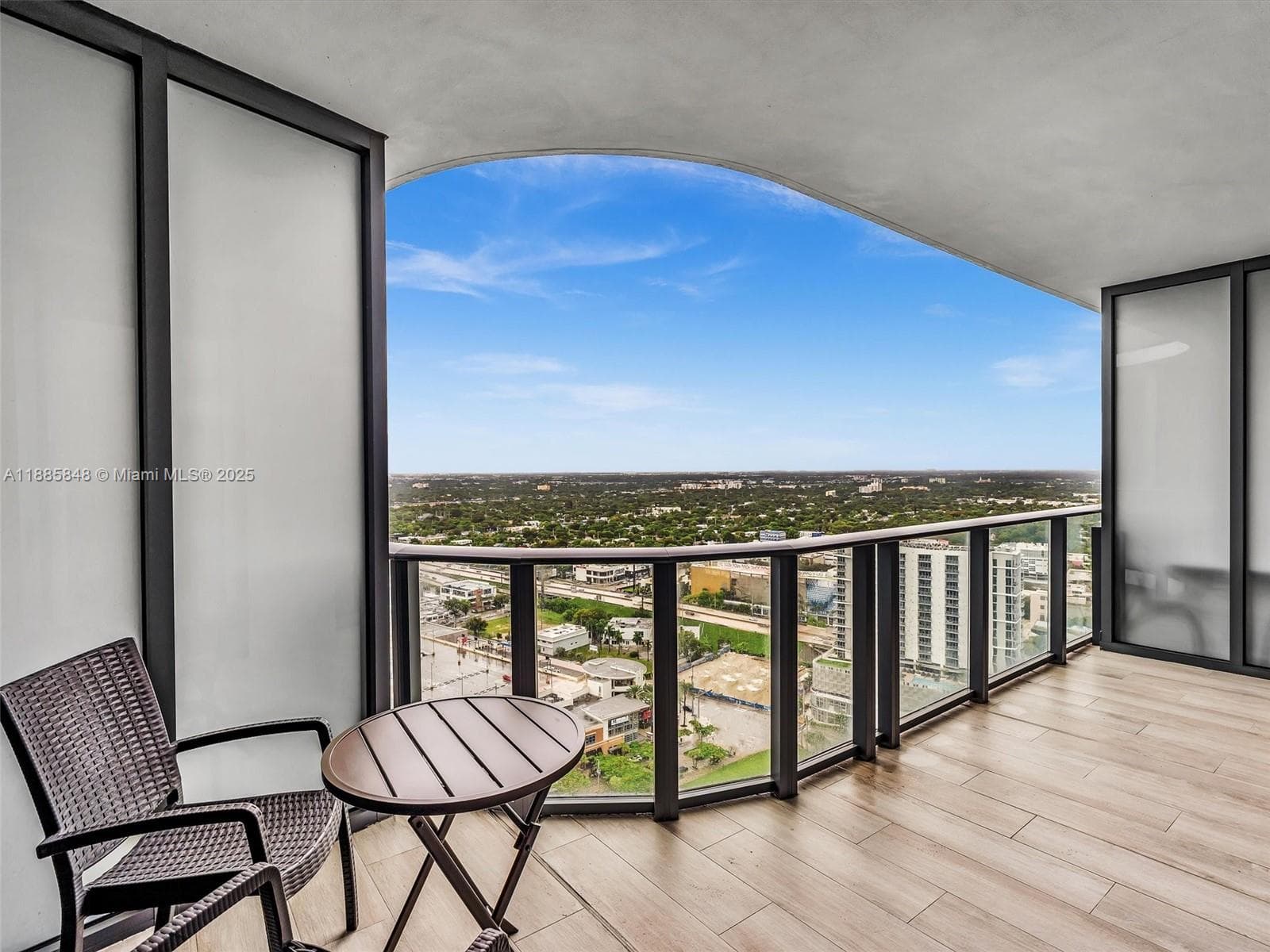121 NE 34th St # 3114, Miami FL 33137 — 21