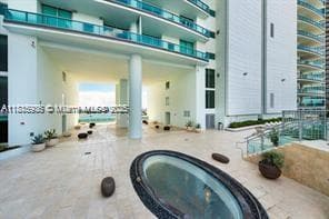900 Biscayne Blvd # 5104, Miami FL 33132 — 59