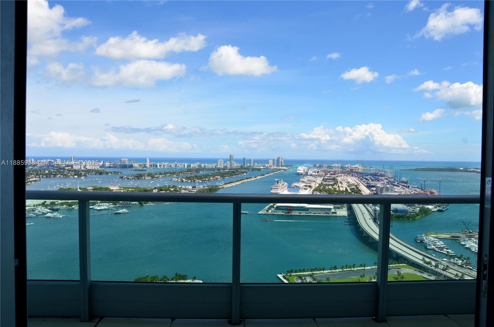 900 Biscayne Blvd # 5104, Miami FL 33132 — 25